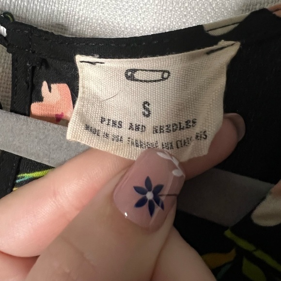 Pins & Needles Black Long Sleeve Floral Romper Small - Picture 5 of 10